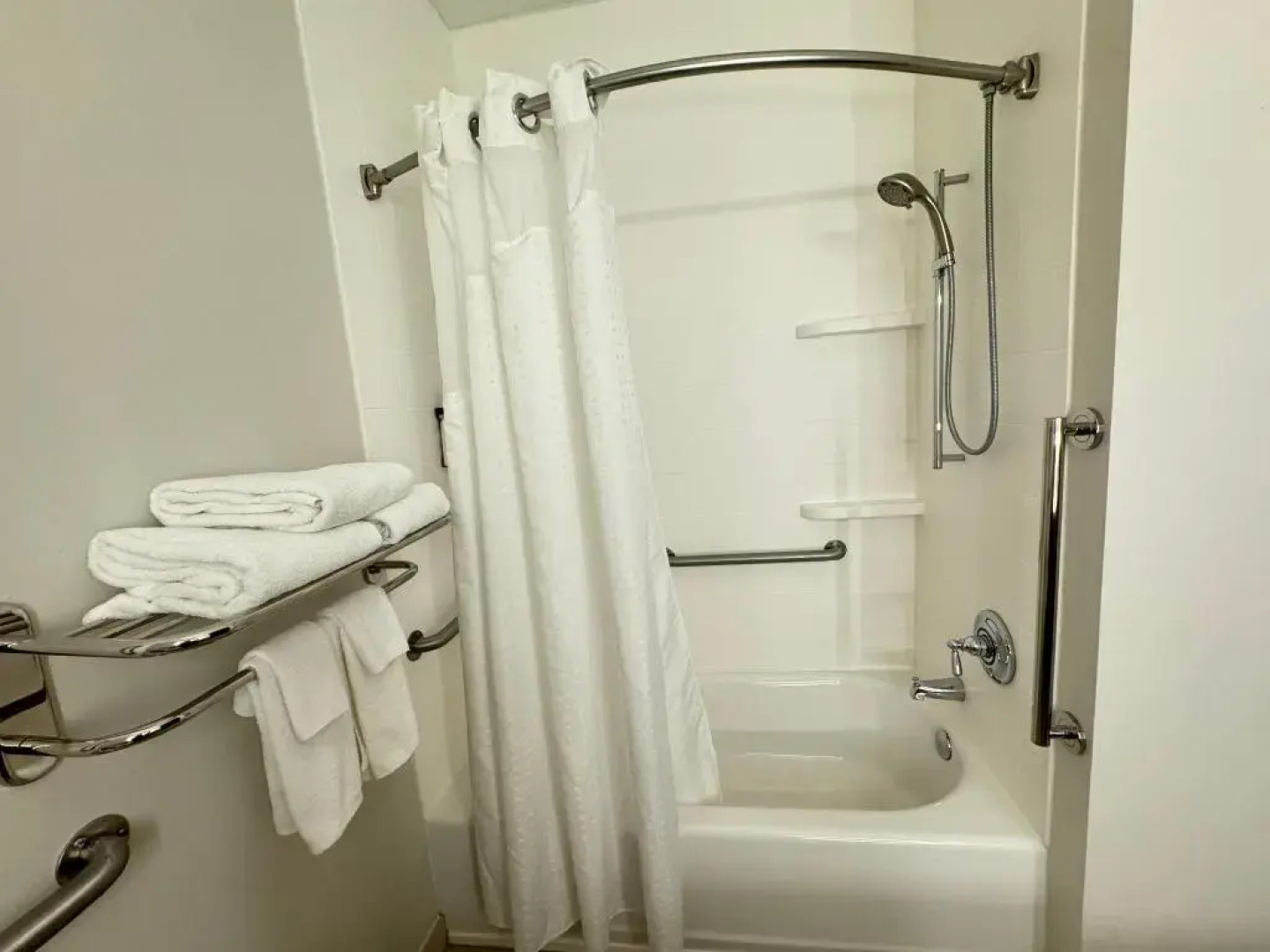 Holiday Inn Express Hotel & Suites St. Paul-Woodbury by IHG