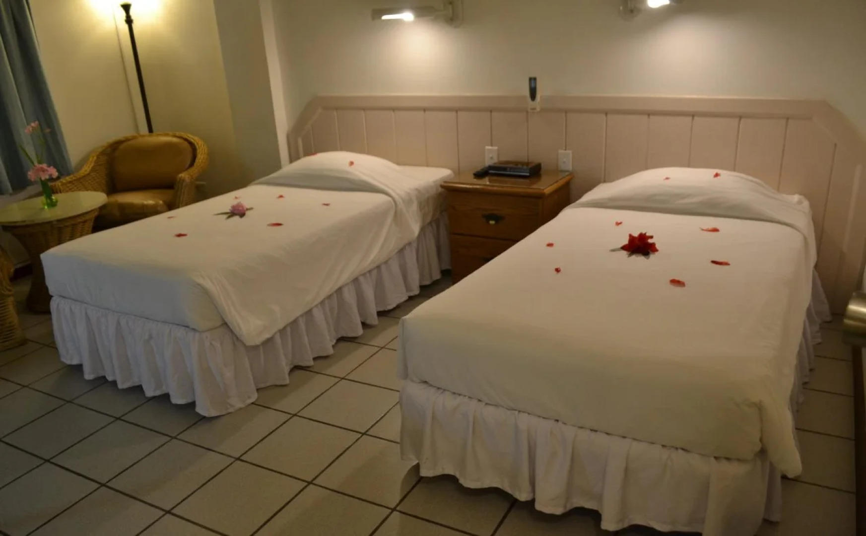 West Plaza Hotel by the Sea