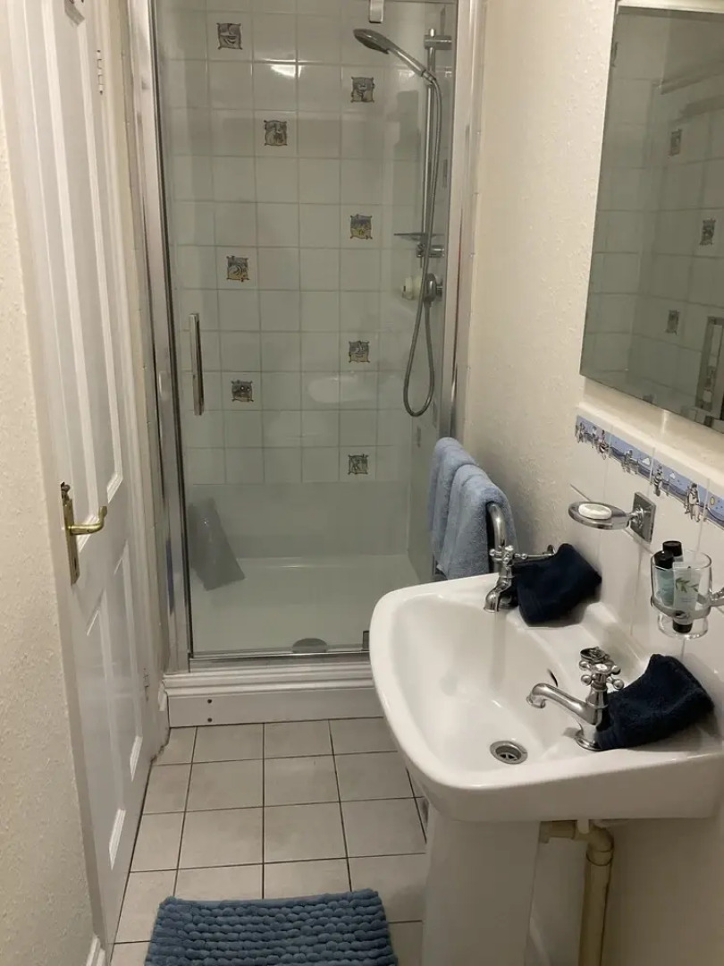 Number 52 Bed & Breakfast