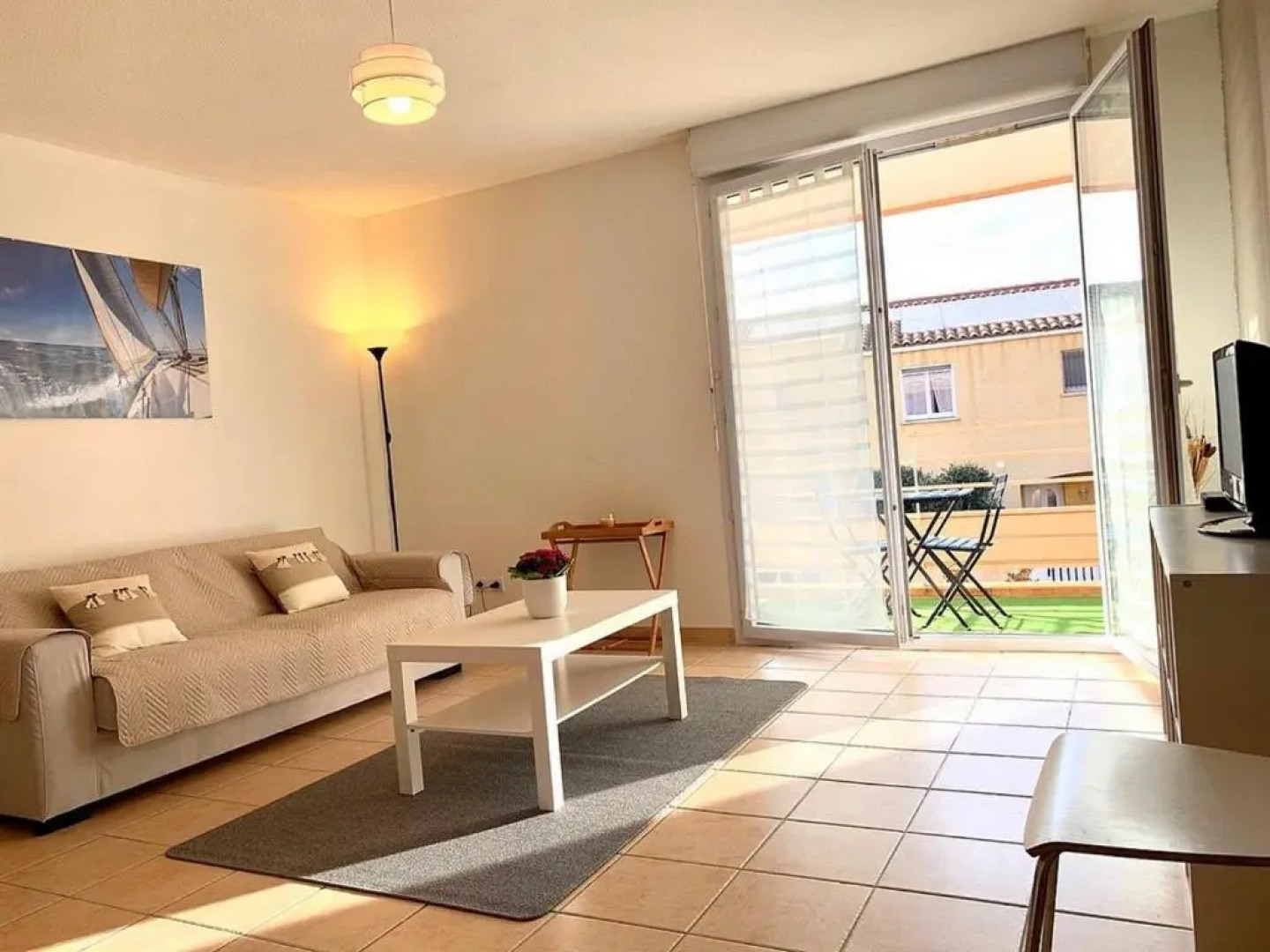 Appartement Mèze, 2 pièces, 4 personnes - FR-1-604-18