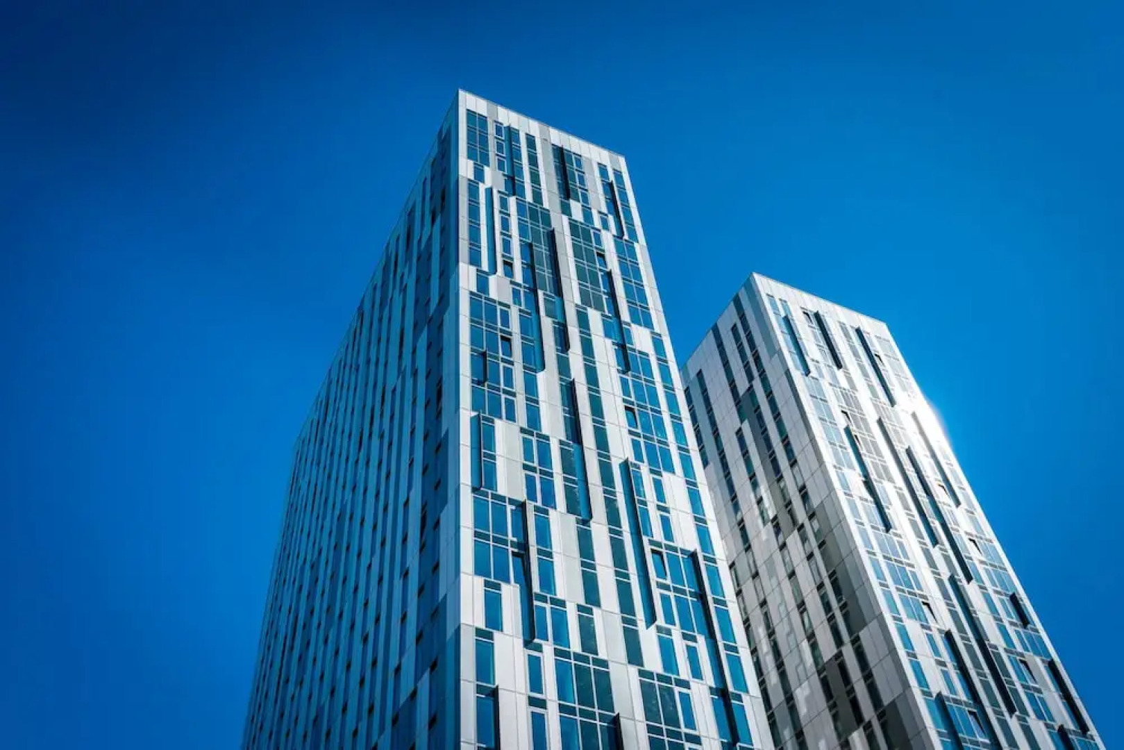 Contemporary 1 Bed Apartment Media City