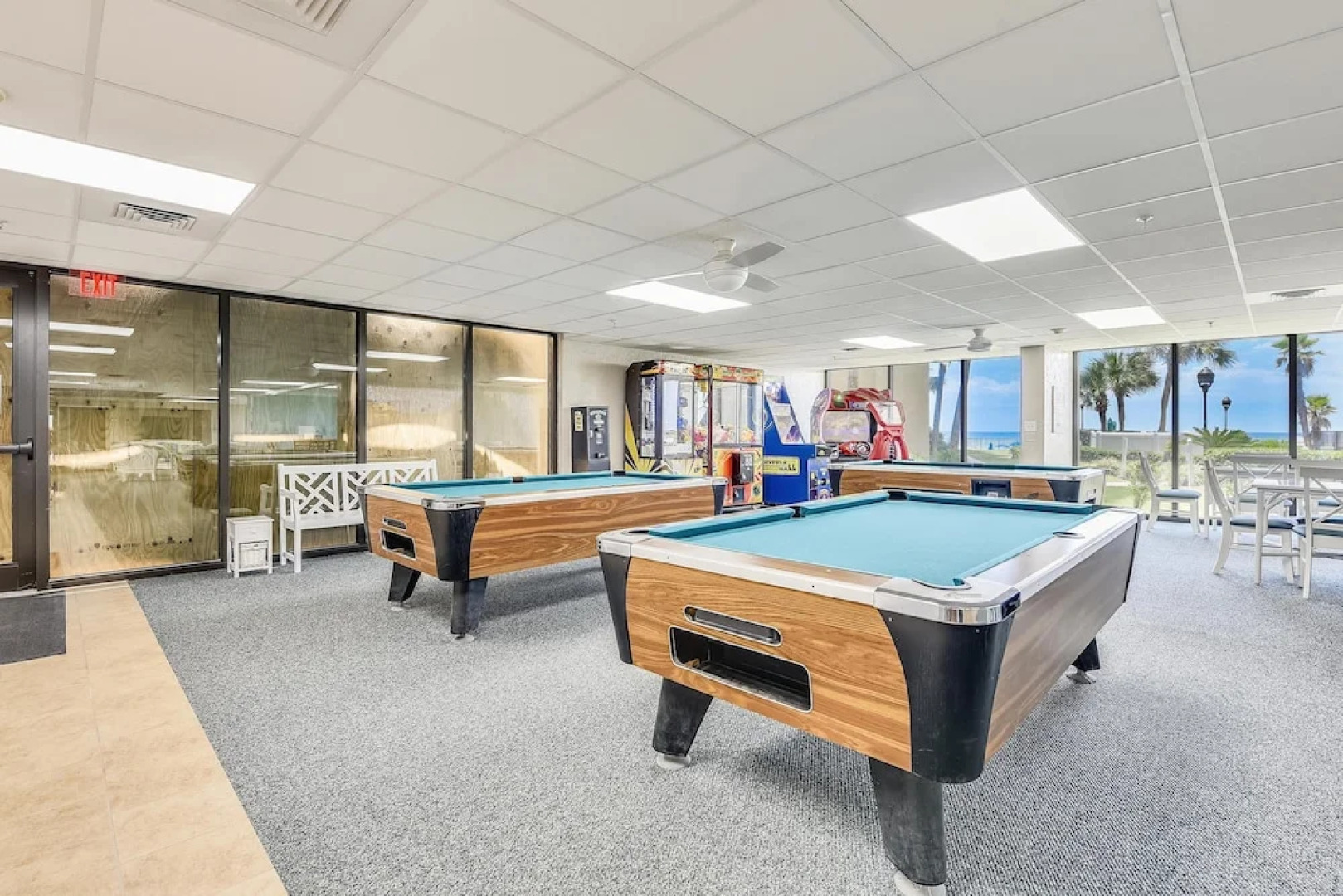 Summerhouse by Book That Condo