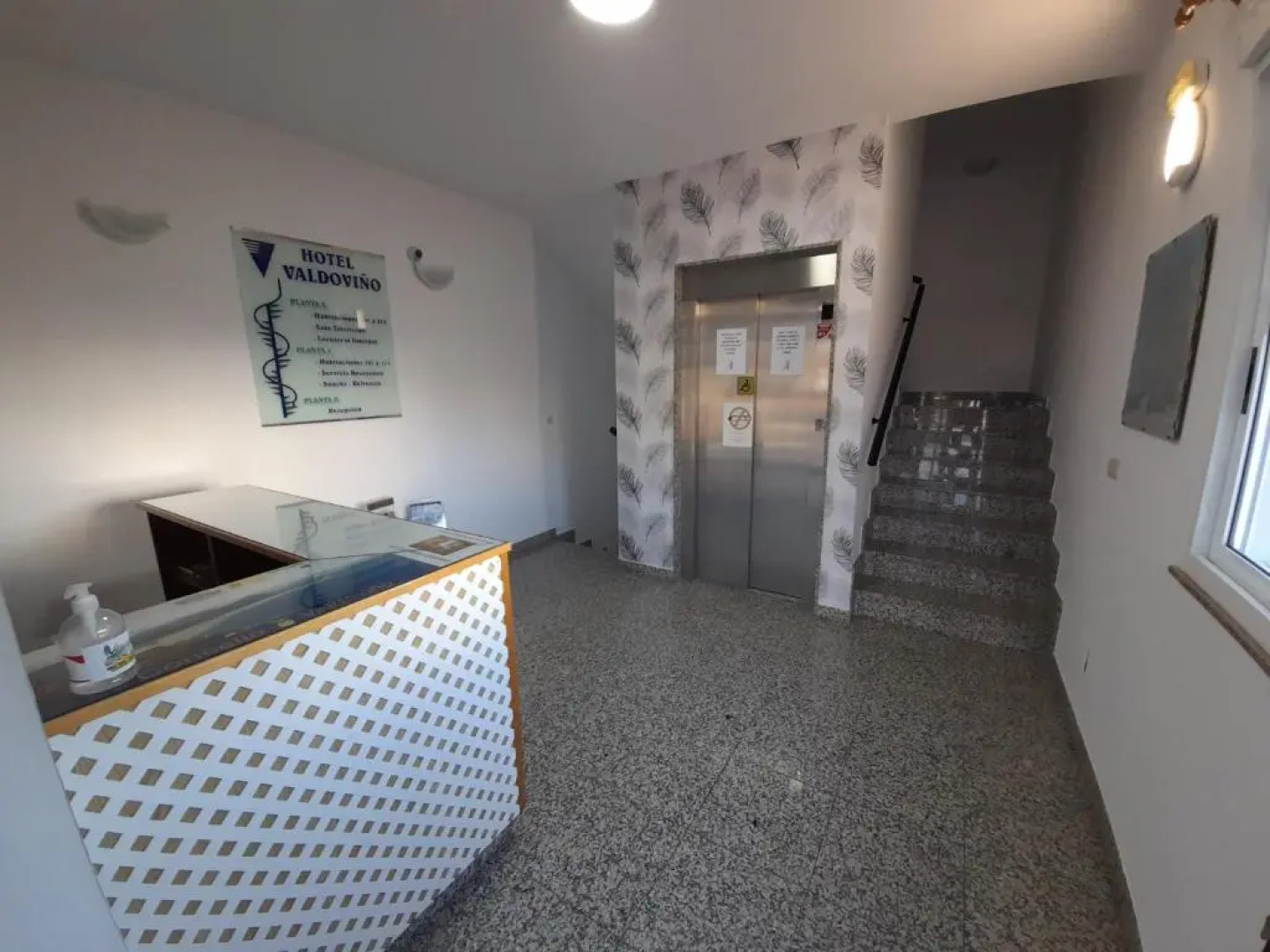 Hotel Valdoviño Express