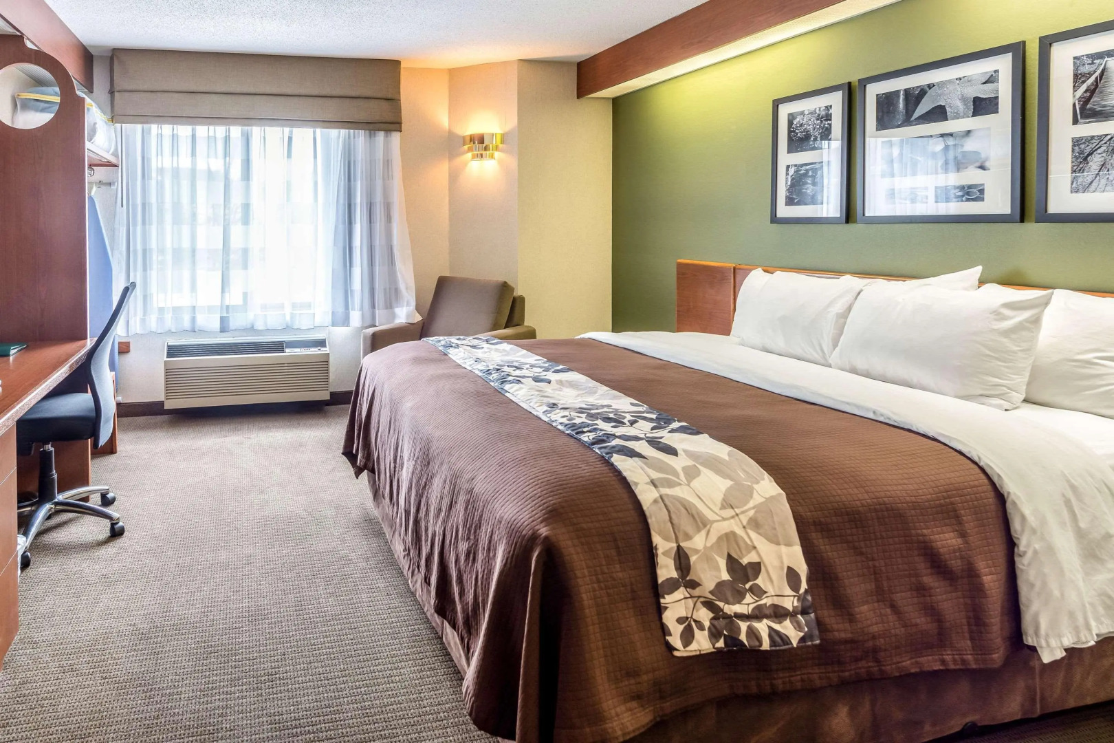 Sleep Inn & Suites Bay View Acme - Travers City