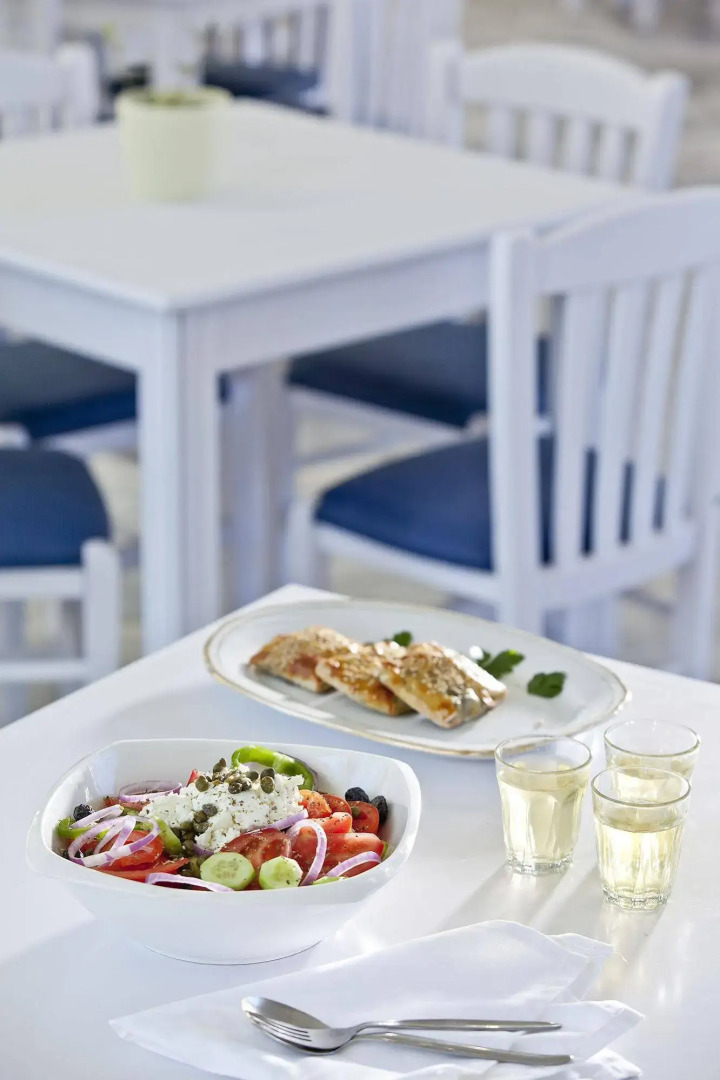 Mrs Chryssana Beach Hotel