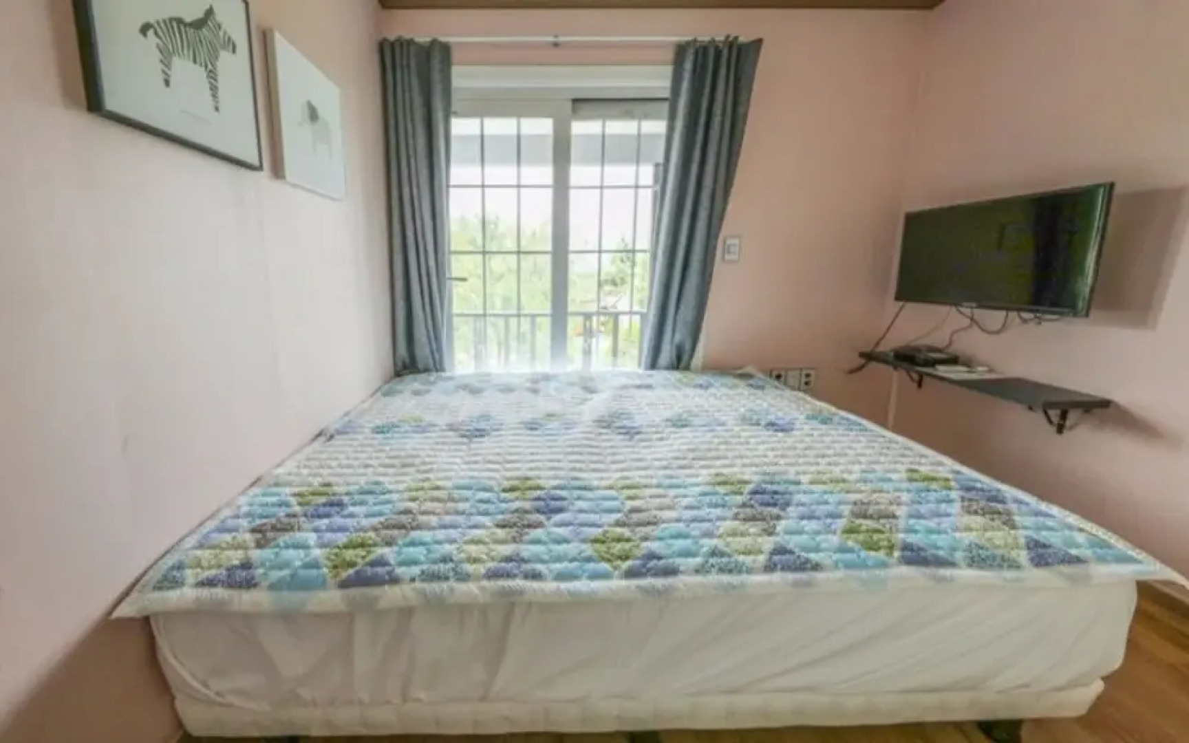 Mungyeong Tyrol Pension