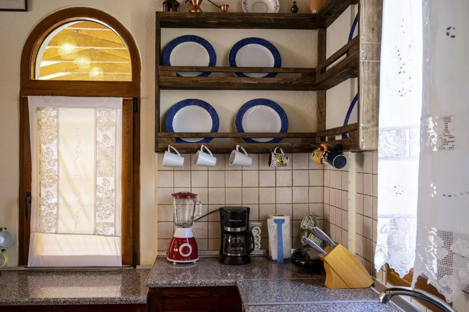 Selana House with outdoor pool