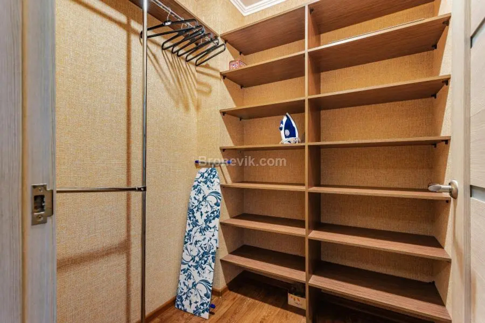 KluchnikOFF (КлючникОФФ)  на улице Георгия Димитрова