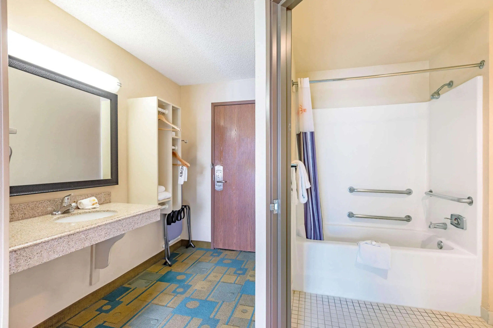 La Quinta Inn & Suites by Wyndham El Paso East