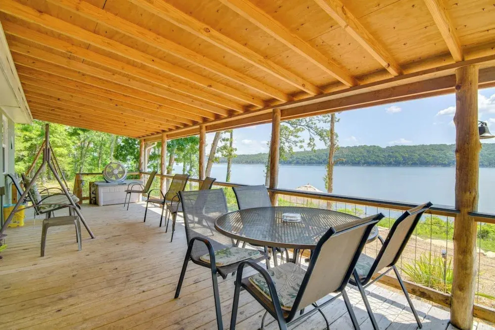 Waterfront Bull Shoals Lake Cabin w/ Deck + Views!