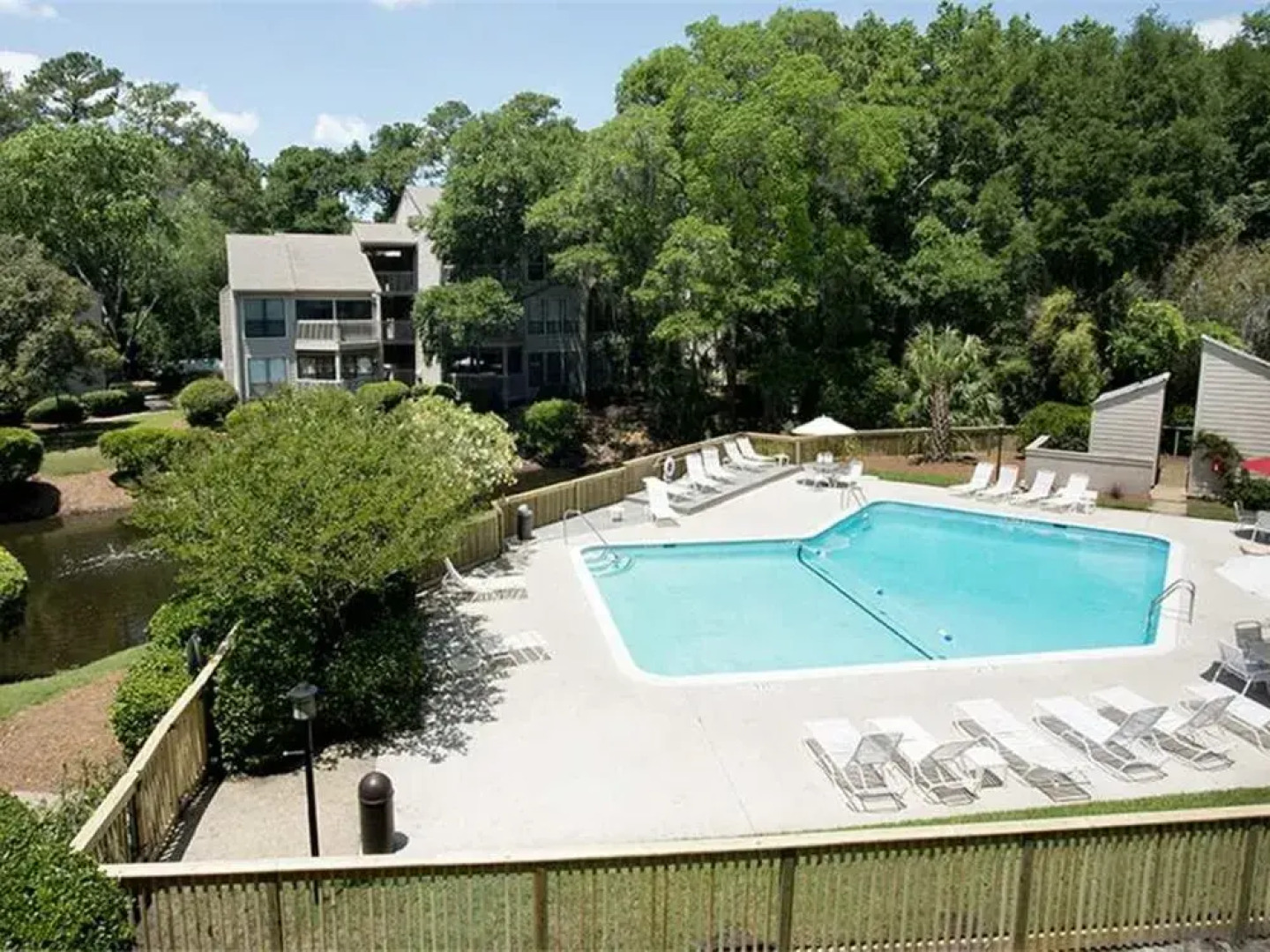 Lighthouse Tennis 2413 by RedAwning