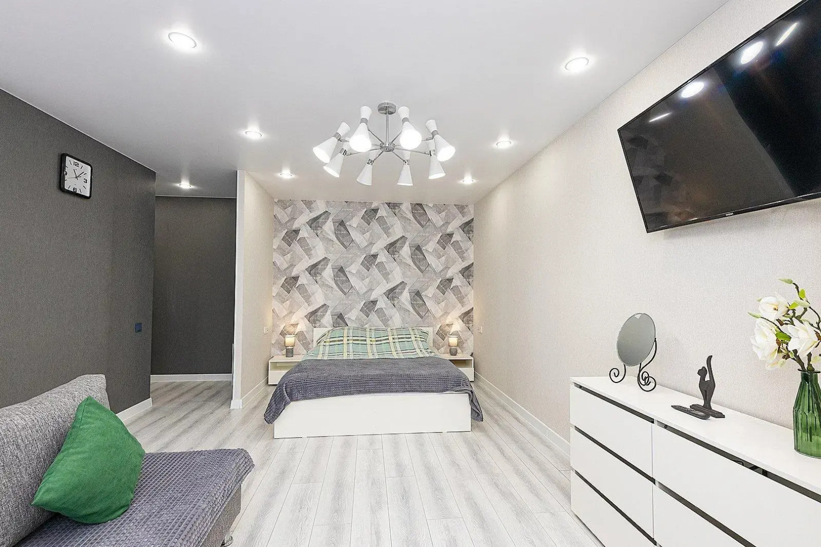 На Сутки на проспекте Циолковского 3