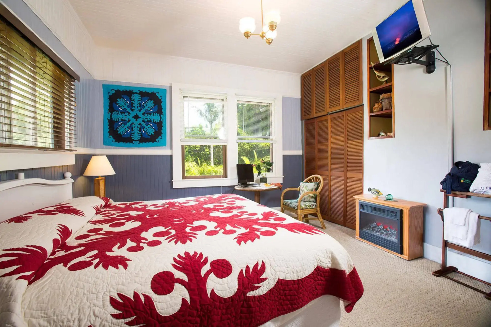 Aloha Junction Bed and Breakfast