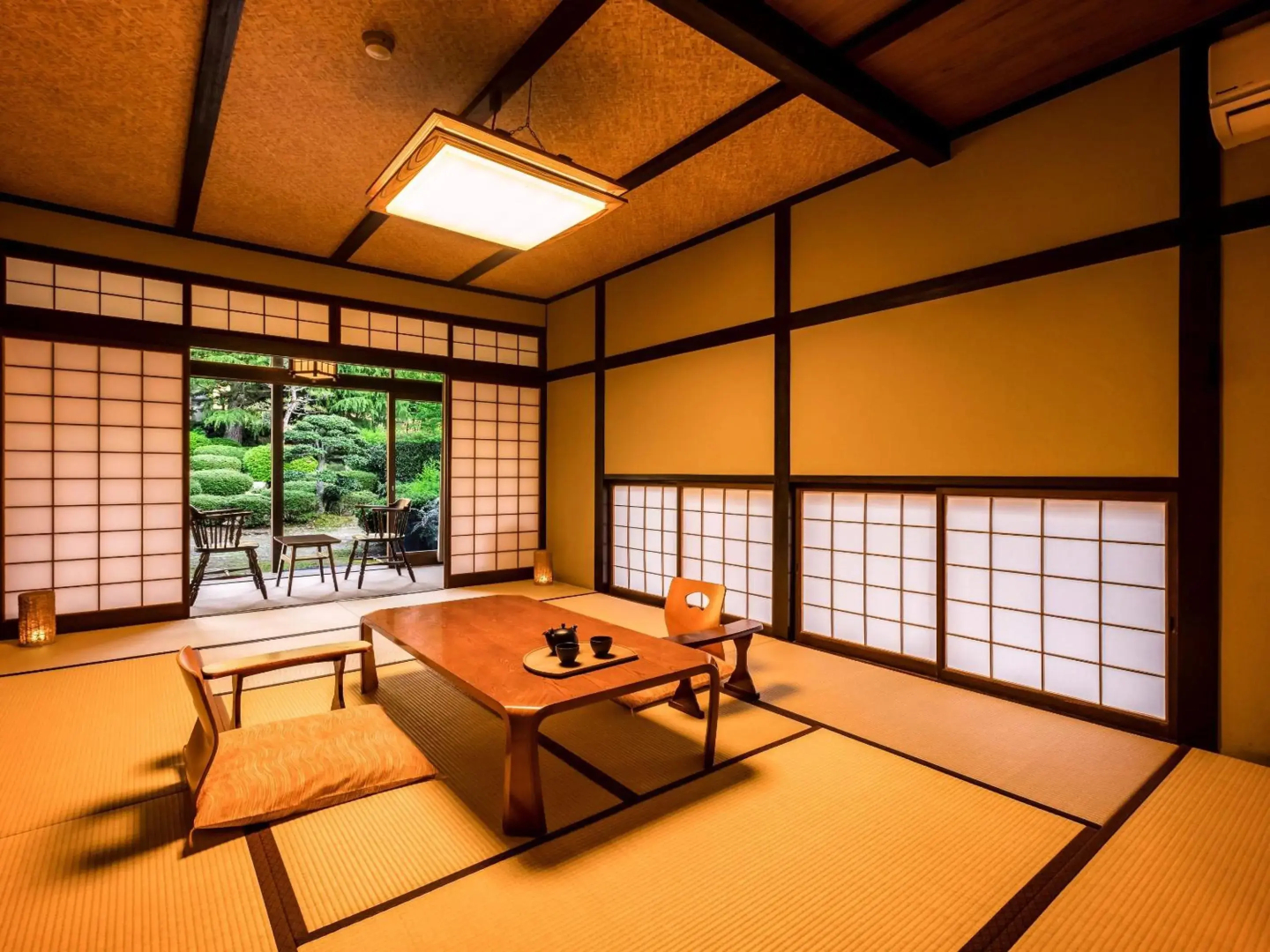 Ooedo Onsen Monogatari Premium Saiki Bekkan
