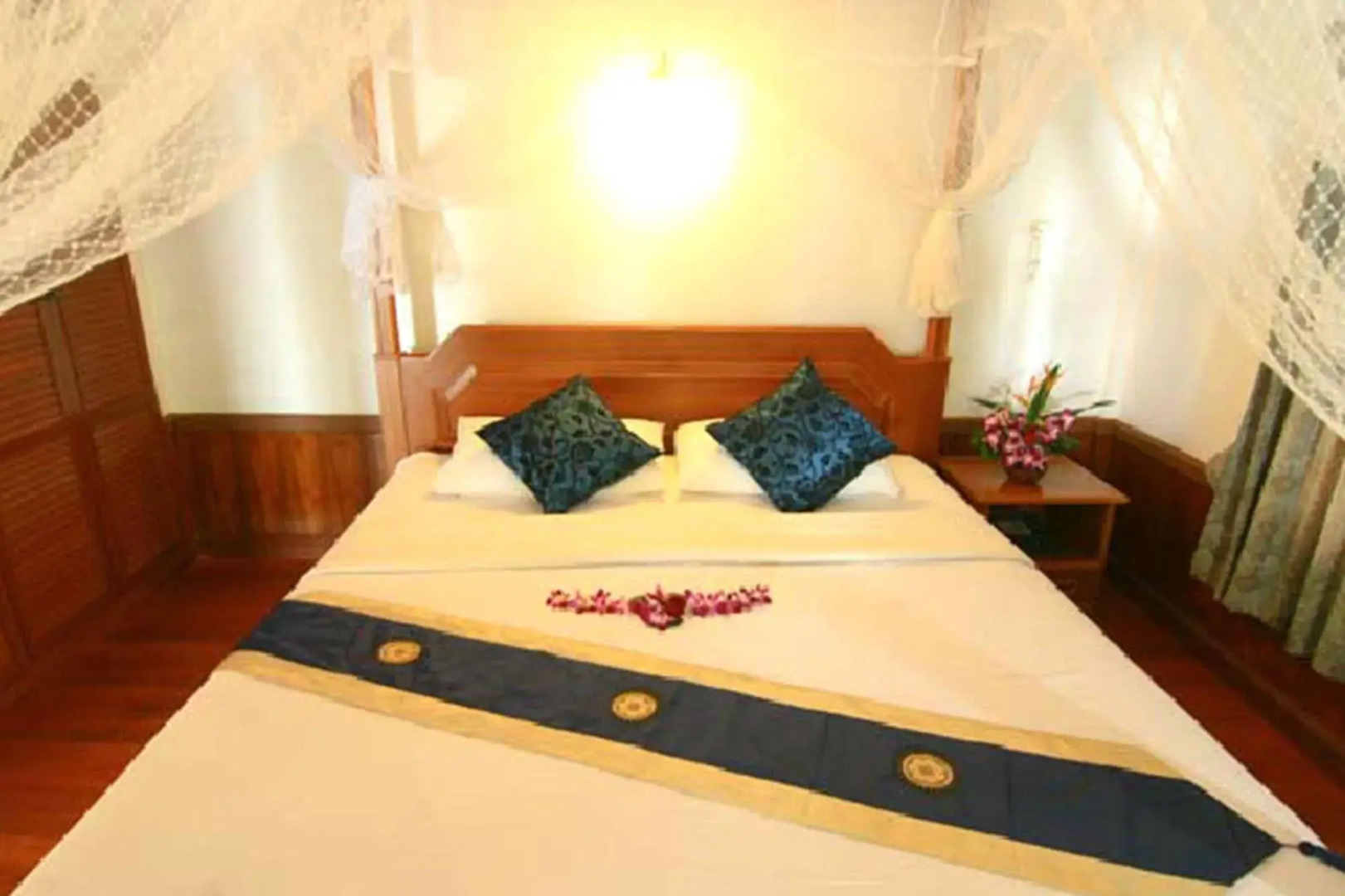 Sand Sea Beach Resort