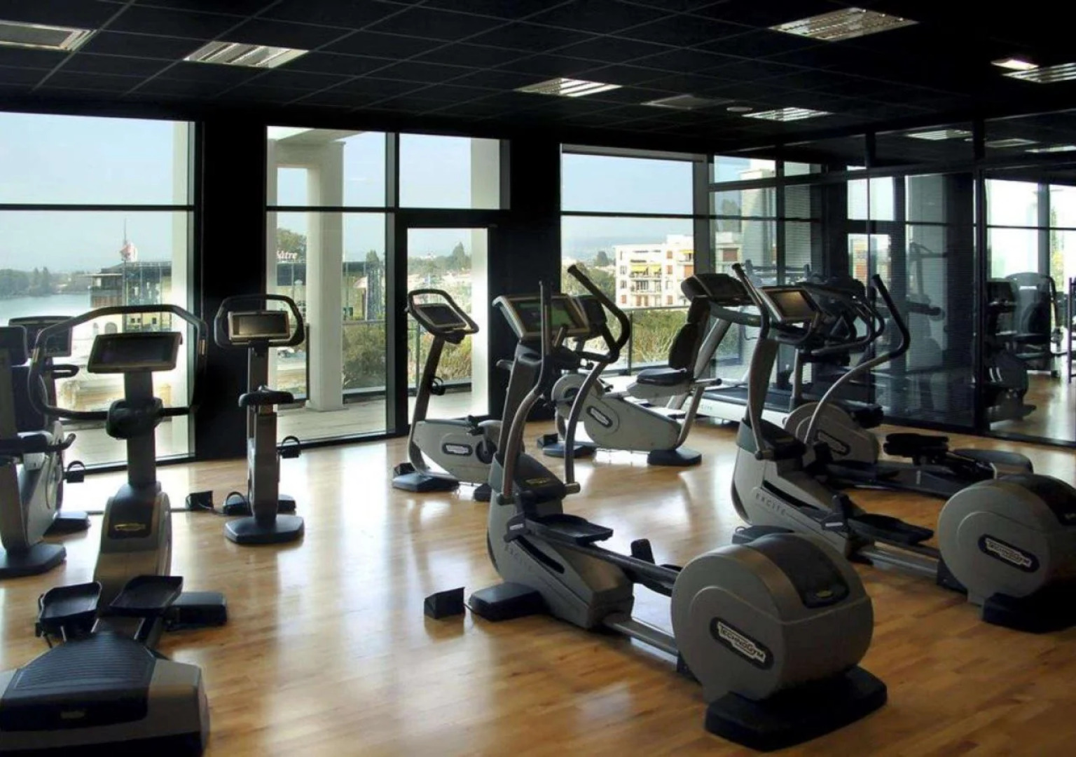 Hôtel du Lac dEnghien les Bains