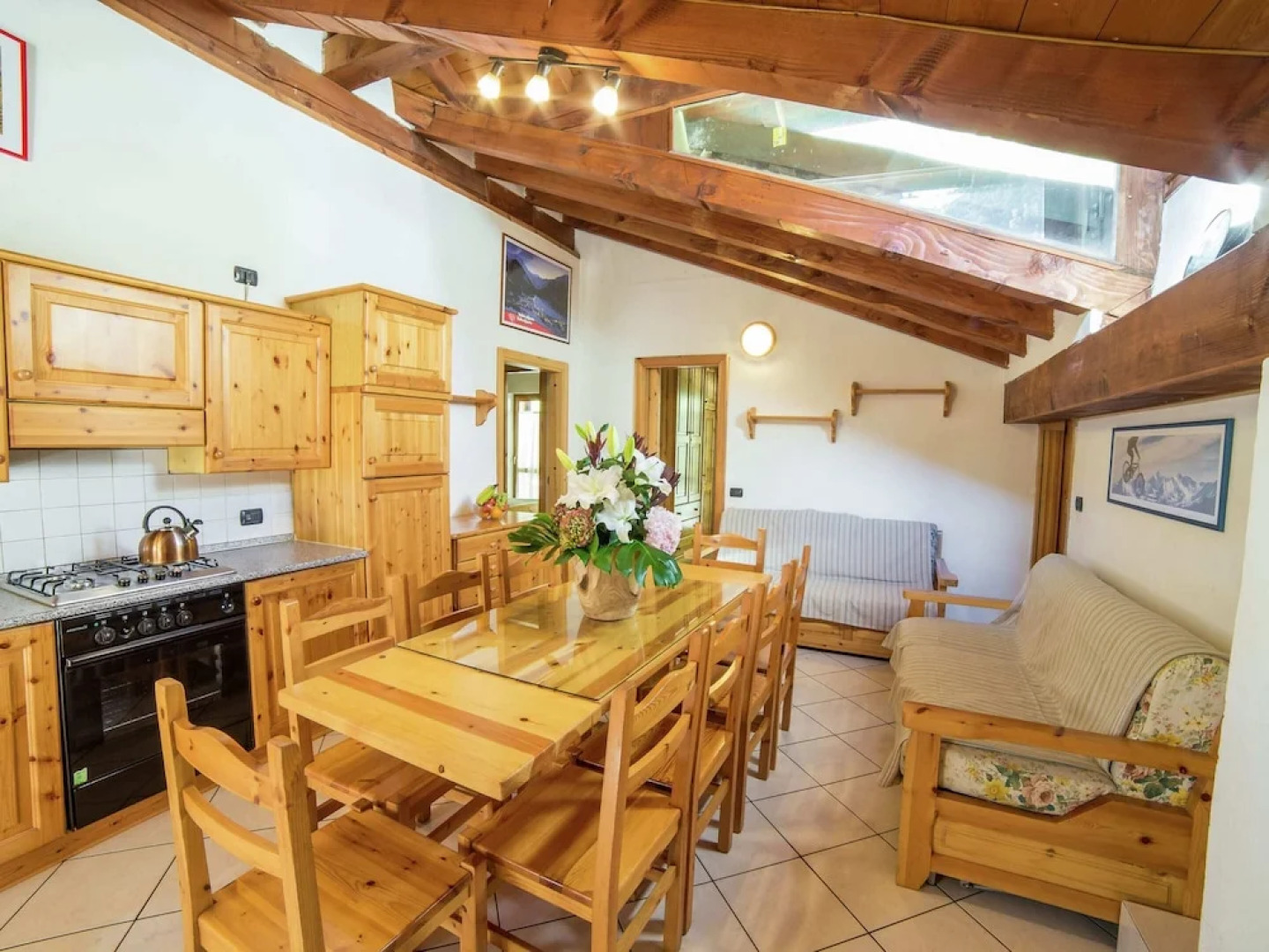 Apartment With Fireplace