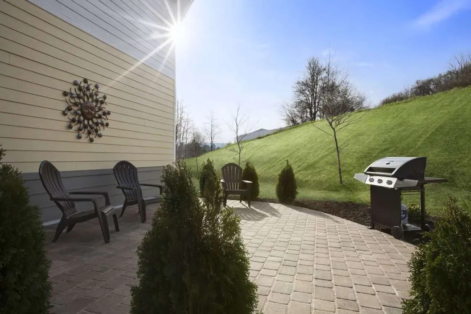 Days Inn & Suites By Wyndham Altoona