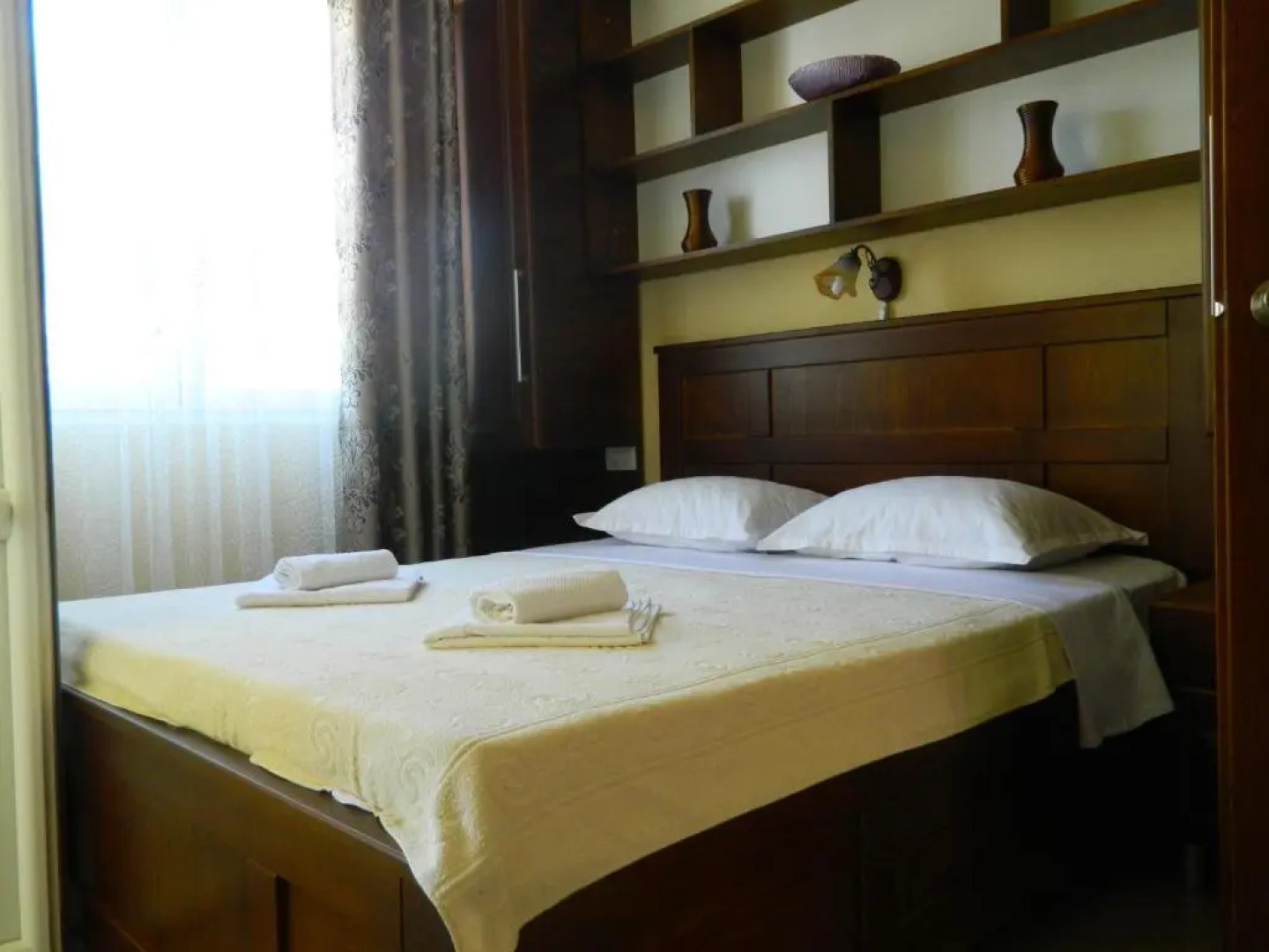 President Bungalows and Apartments