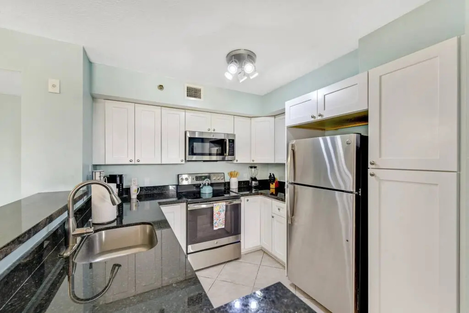 Aventura Apartment in Aventura