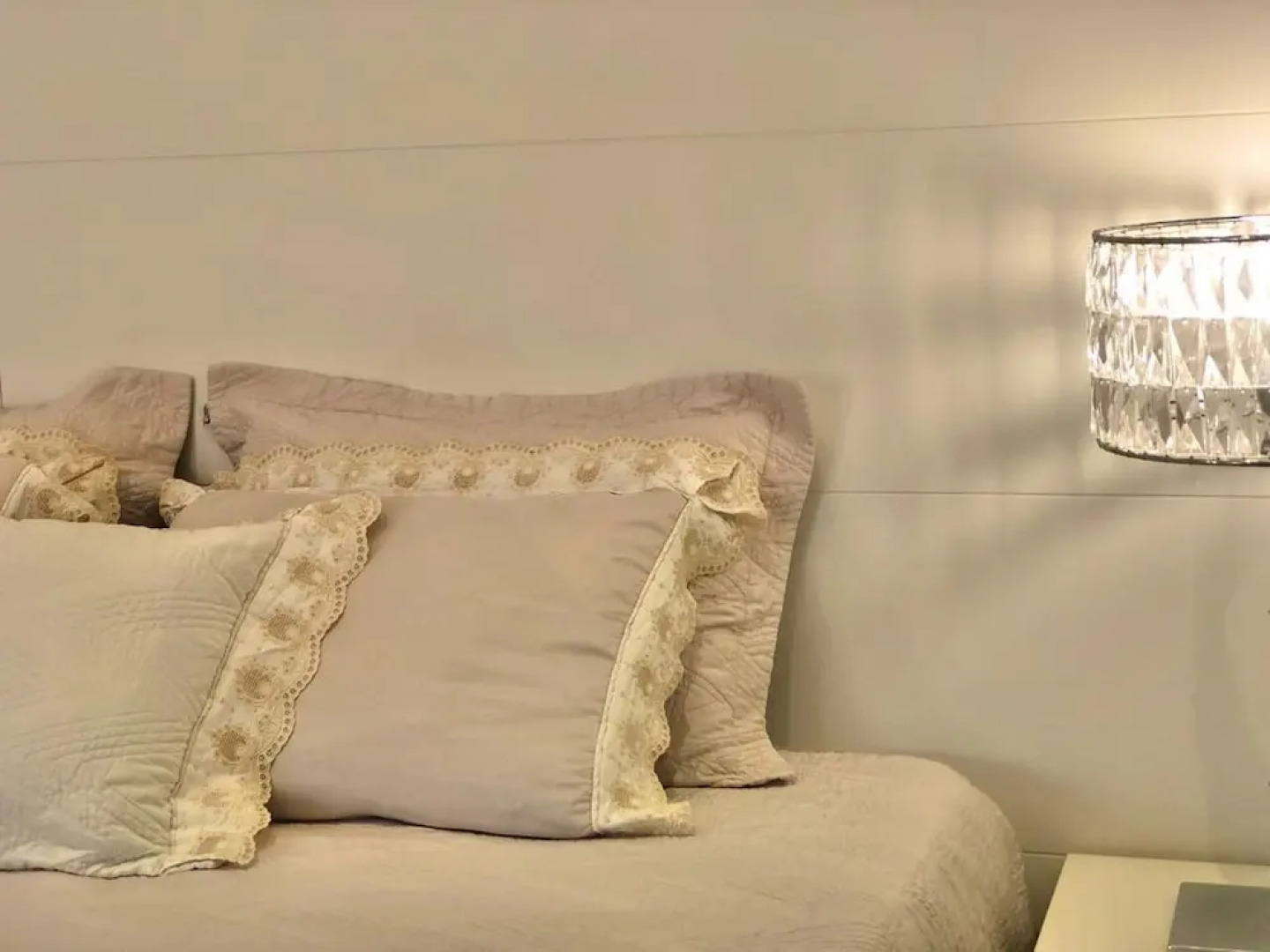 Flat Sun Square Residence