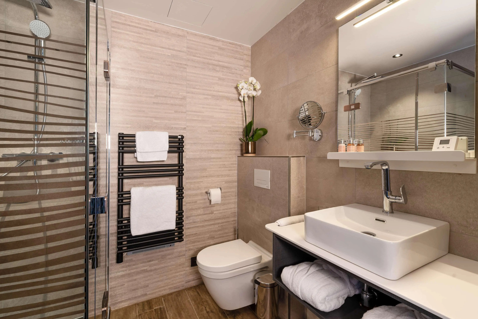 Golden Lakes Village