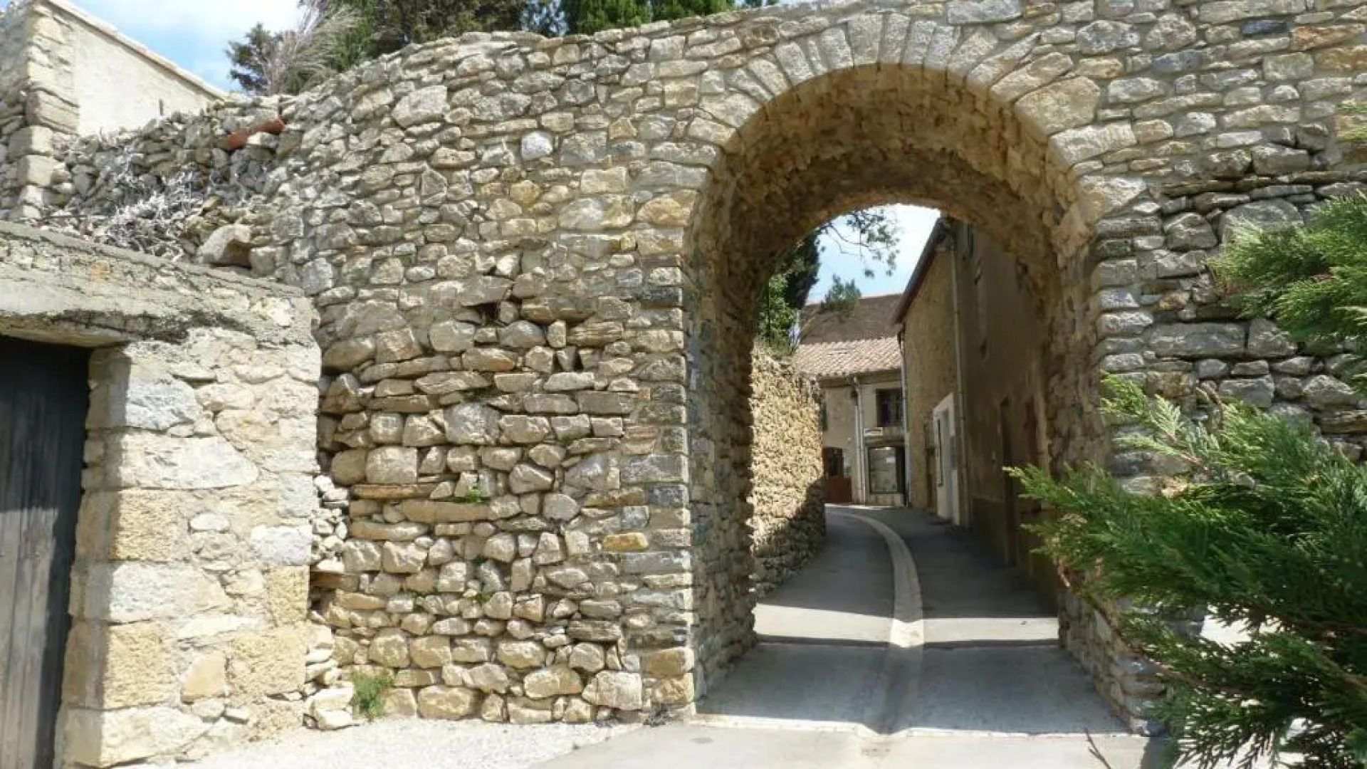 Écurie De Cucugnan. Chambres d'hotes