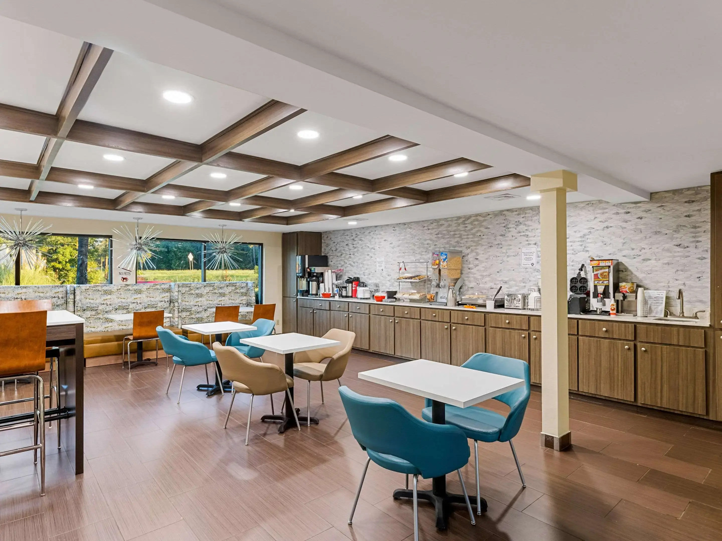 Clarion Pointe Savannah Gateway I-95