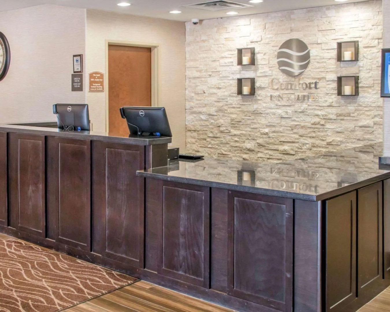 Comfort Inn & Suites San Marcos near Outlet Mall