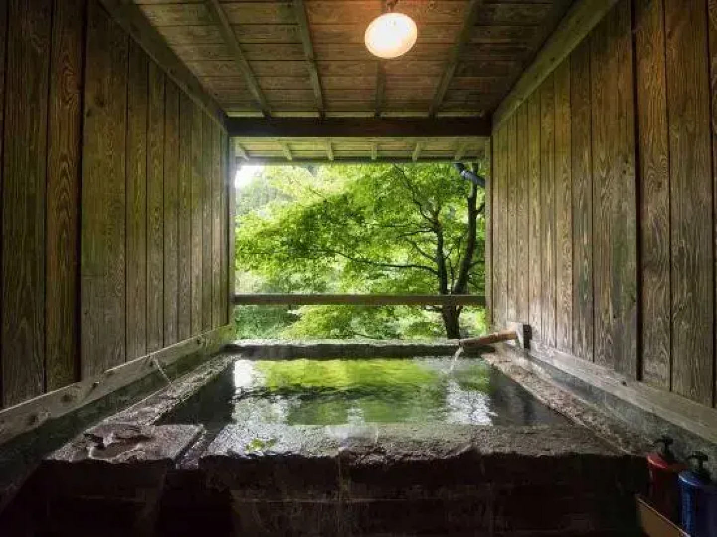 Shirataki Hotel