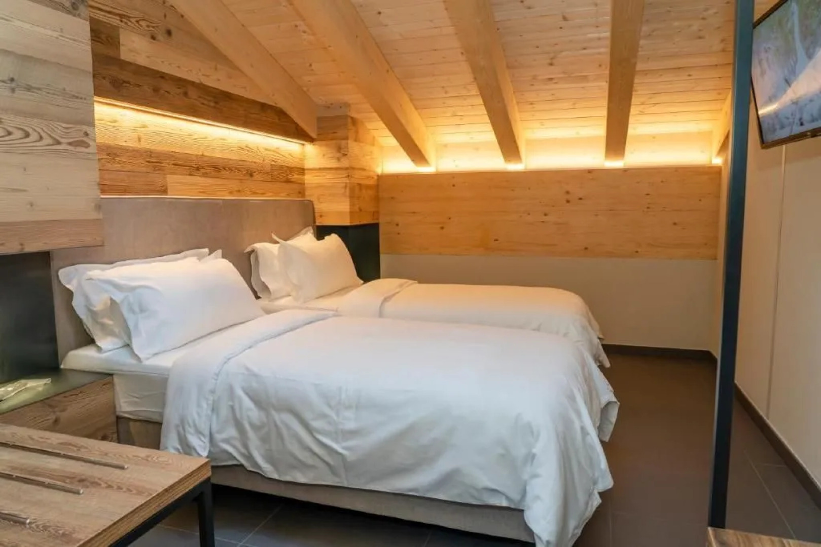 Nira Mountain Resort Futura