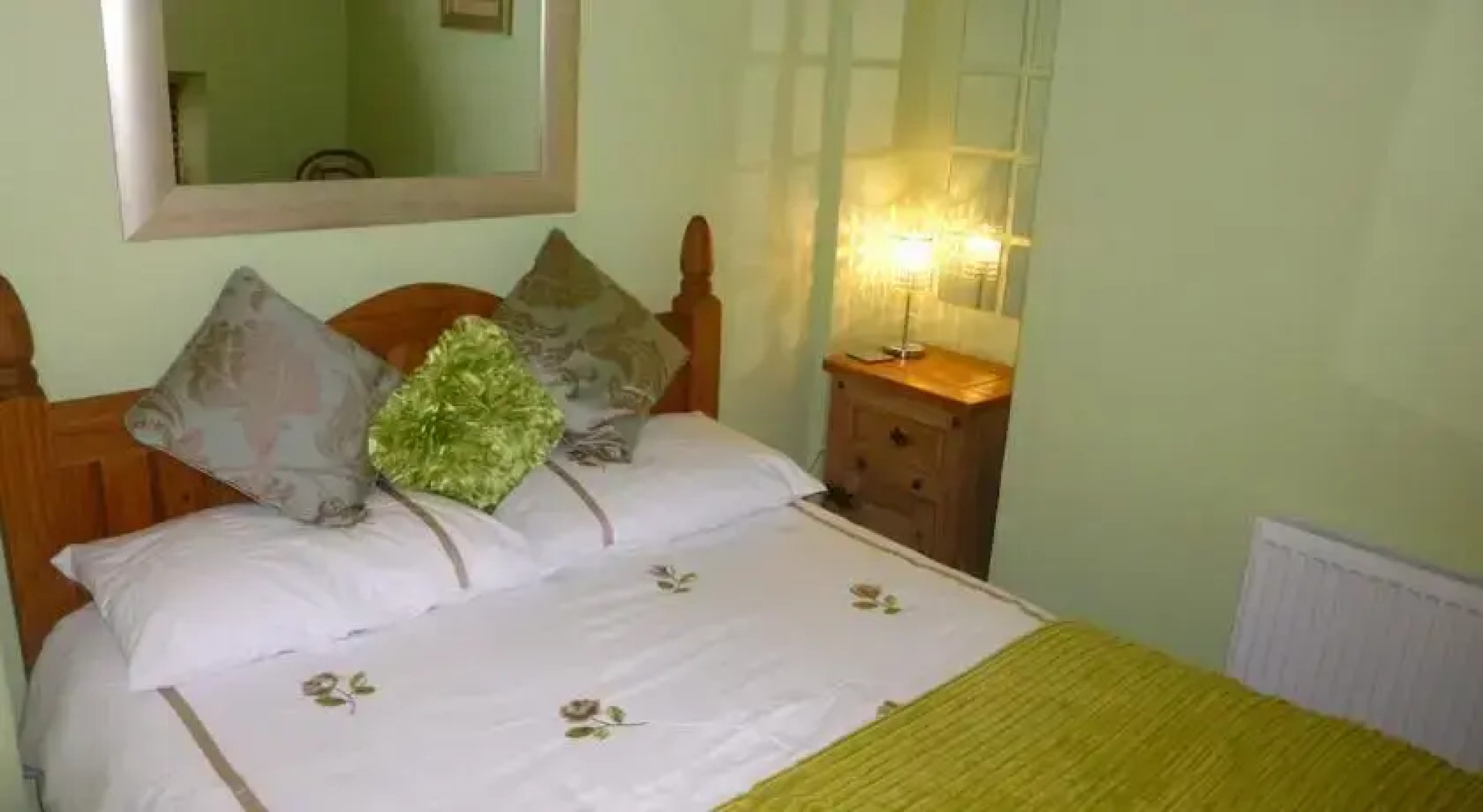 Belan Lodge - Courtyard Accommodation, "The Abraham"