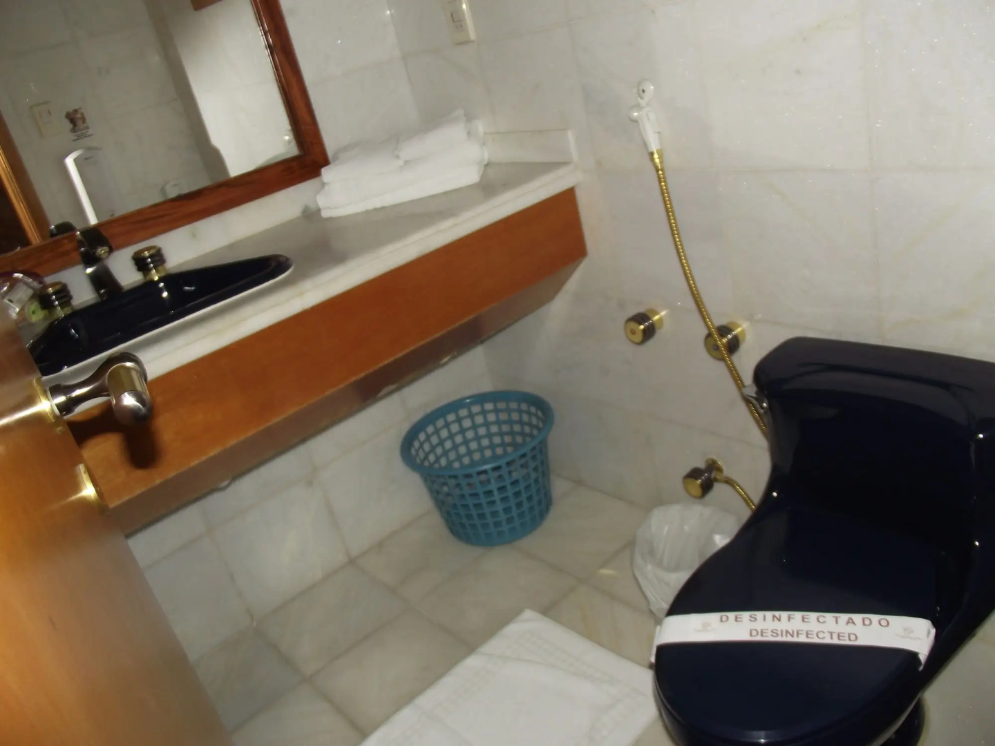 Colonial Plaza Hotel