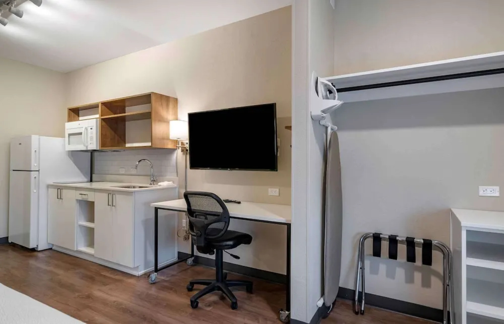 Suburban Extended Stay