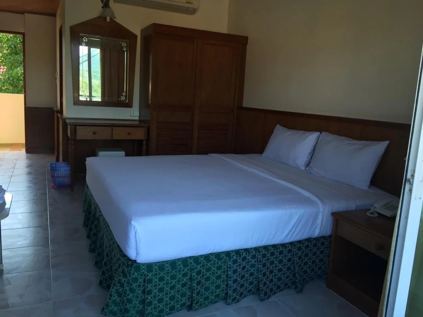 Kata Sun Beach Hotel