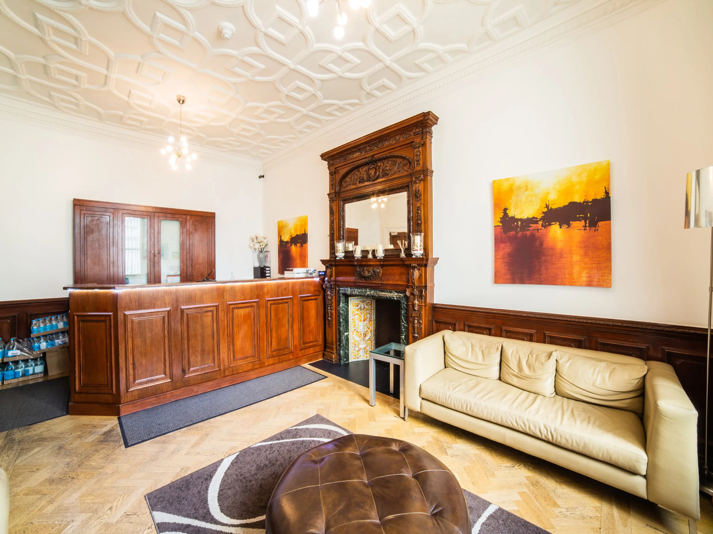 OYO The Cleveland Hotel