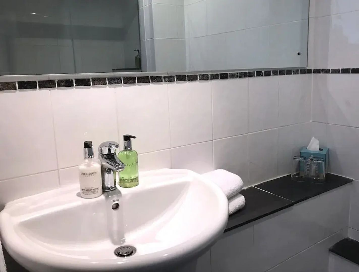 Seabreeze Restaurant With Rooms