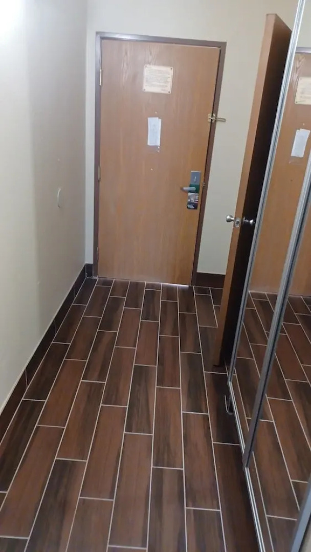 Wingate By Wyndham Pittsburgh/New Stanton