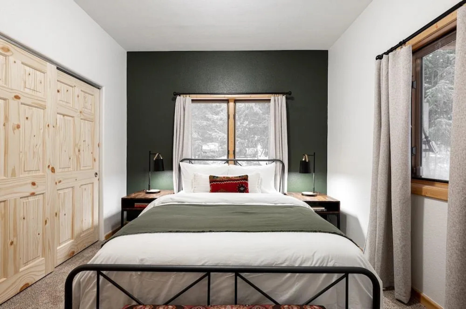 Iconic Log Cabin Escape Idaho Springs Hot Tub