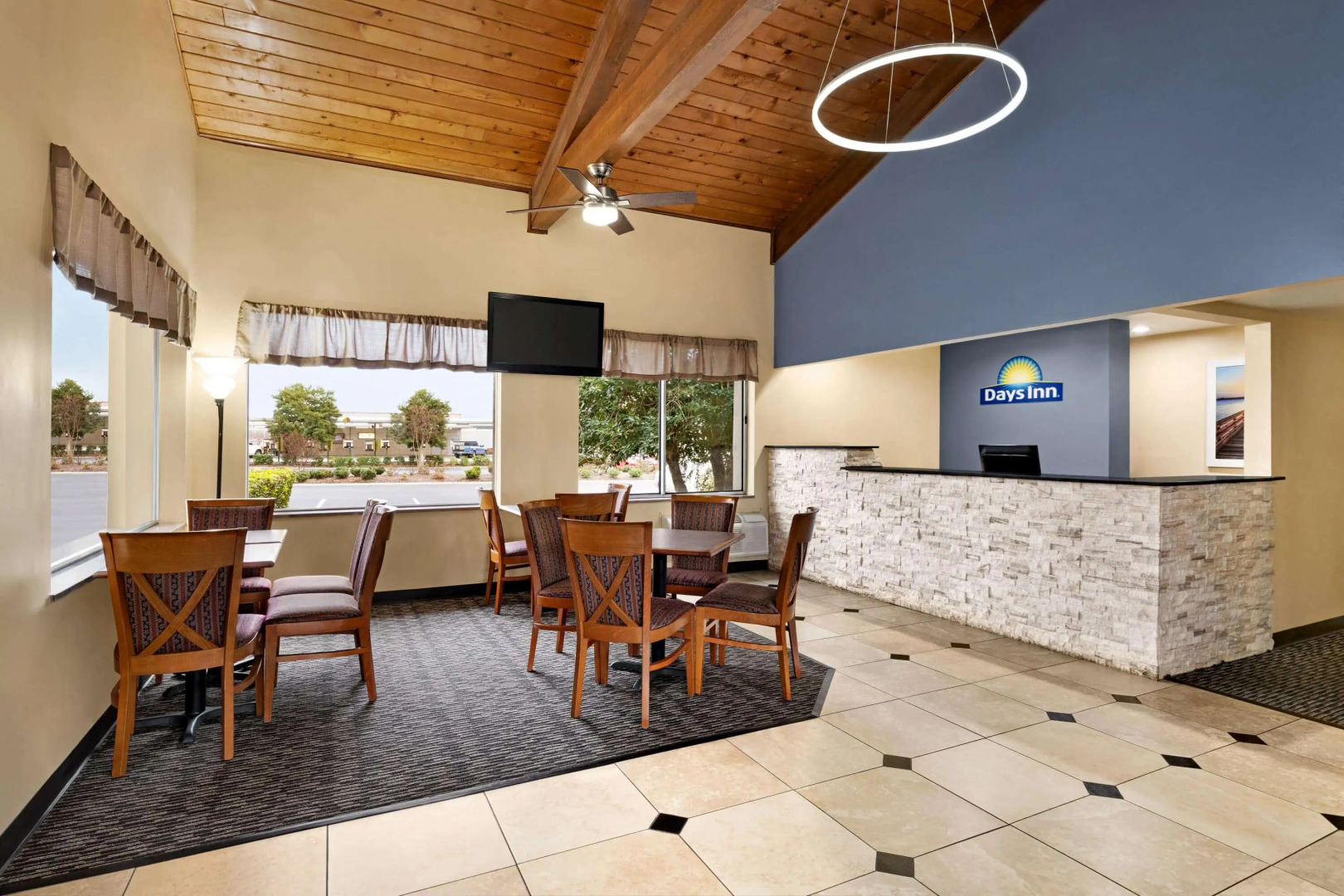 Days Inn by Wyndham Oak Ridge Knoxville