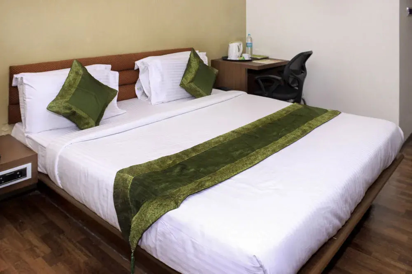 Flagship 479 By OYO Rooms