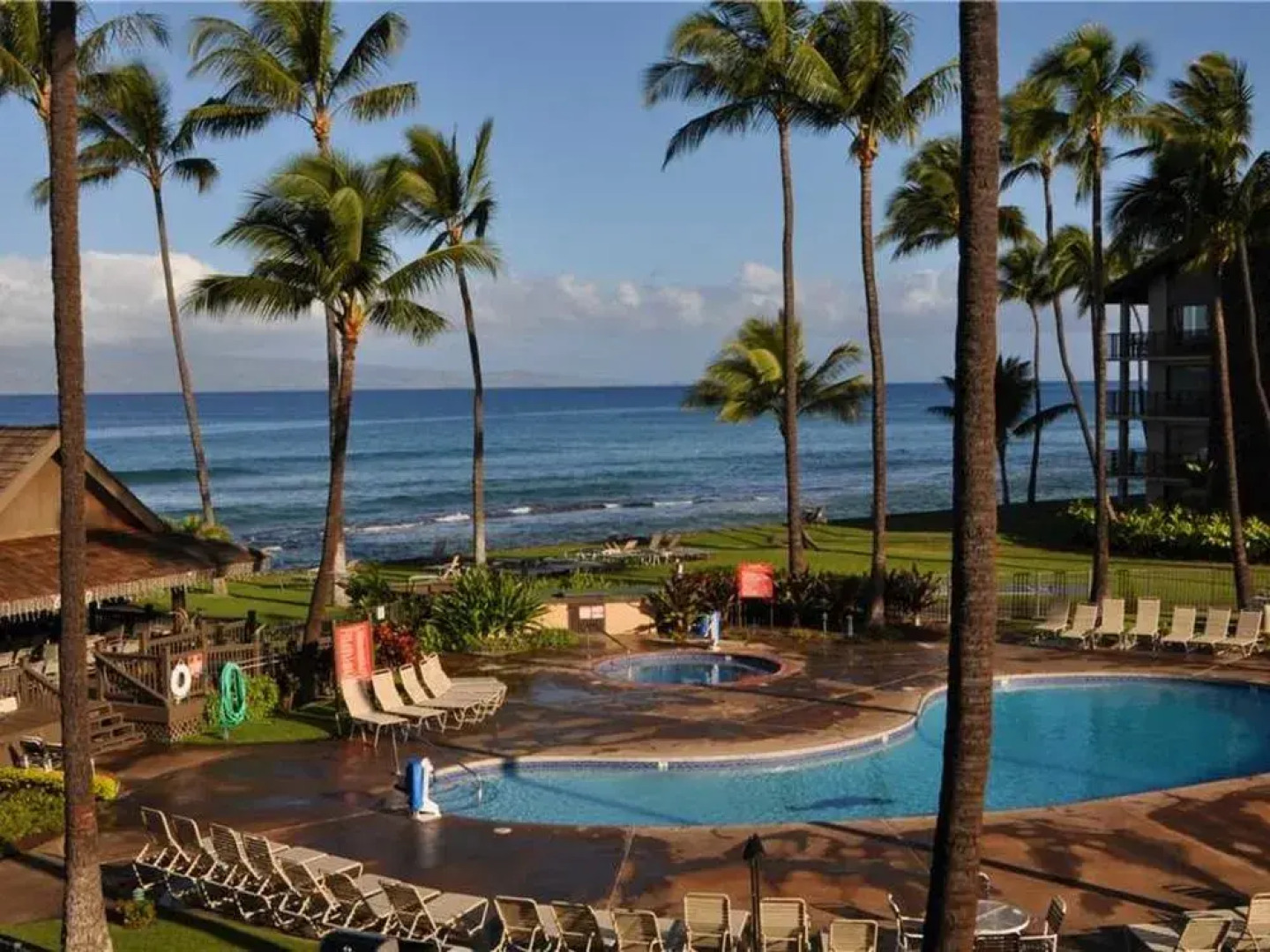 Pohailani 128 by RedAwning