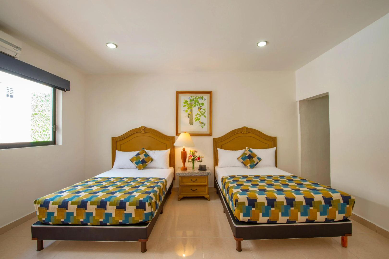 Hotel Embajadores