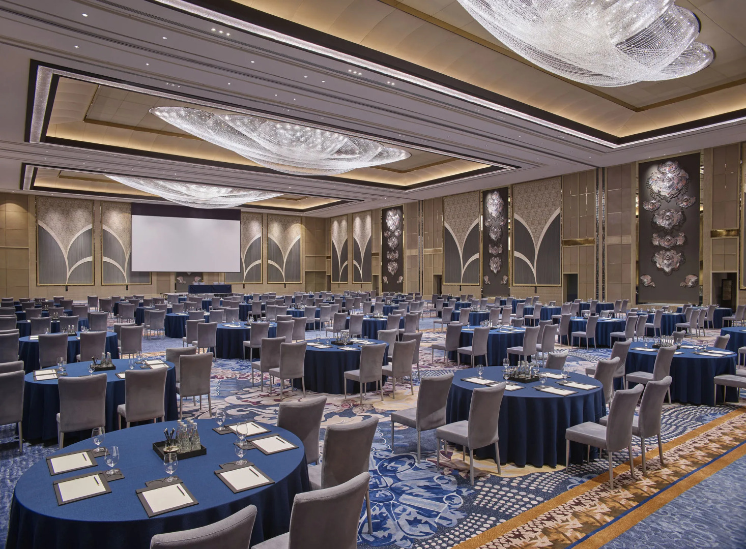 Shangri-La The Fort, Manila