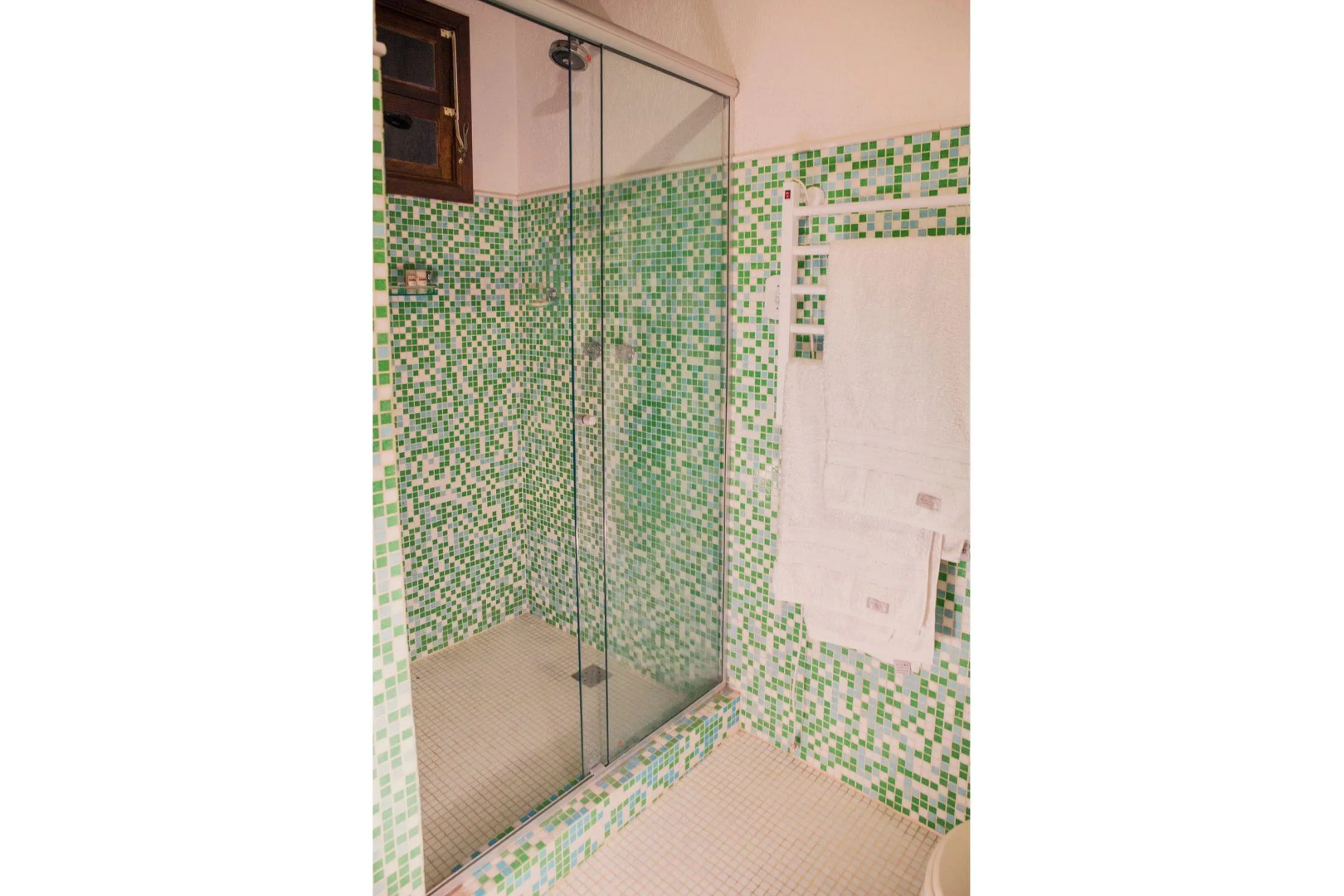 Sitio na Serra dos Orgaos com rio de aguas cristalinas