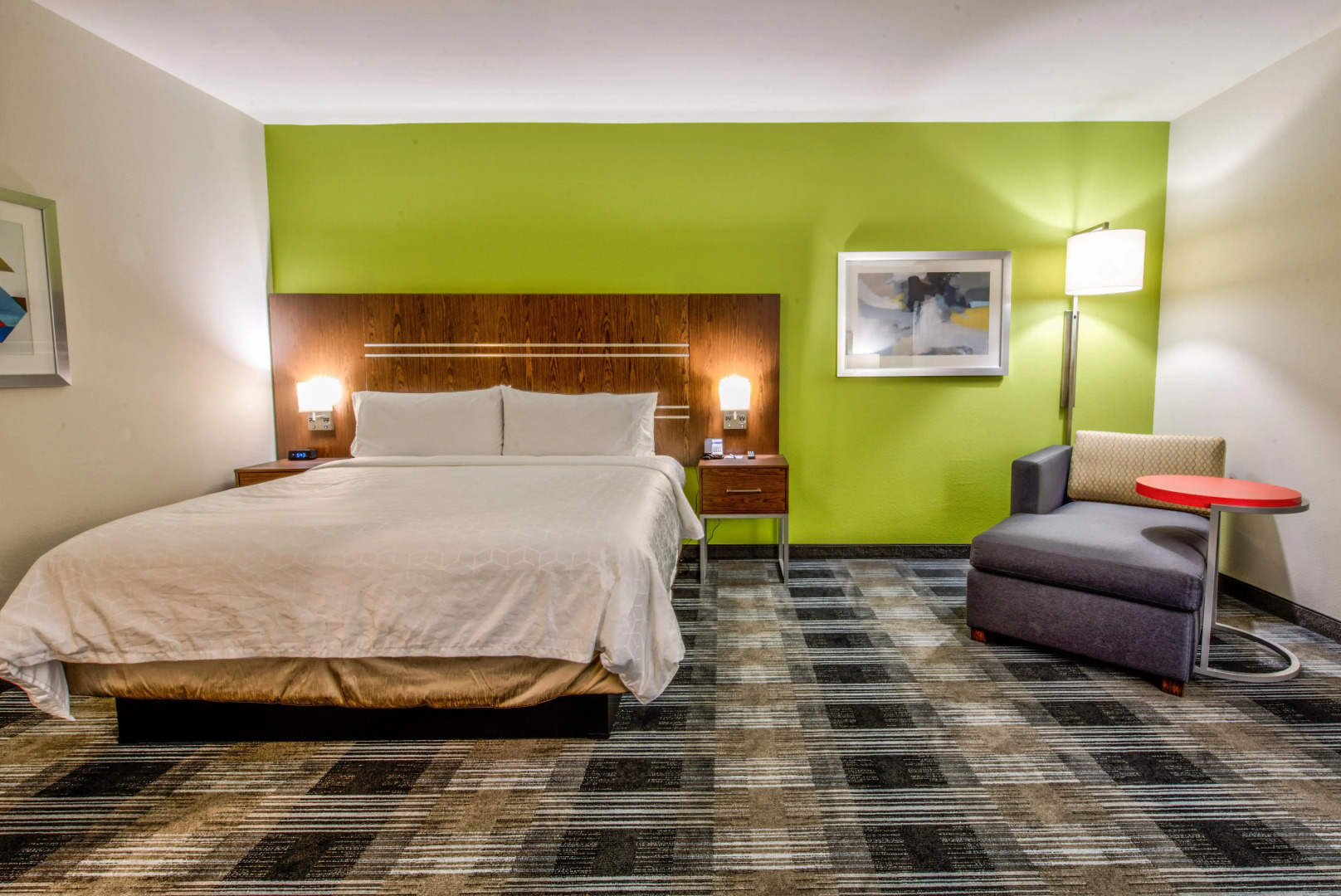 Holiday Inn Express & Suites Dallas NW - Farmers Branch by IHG