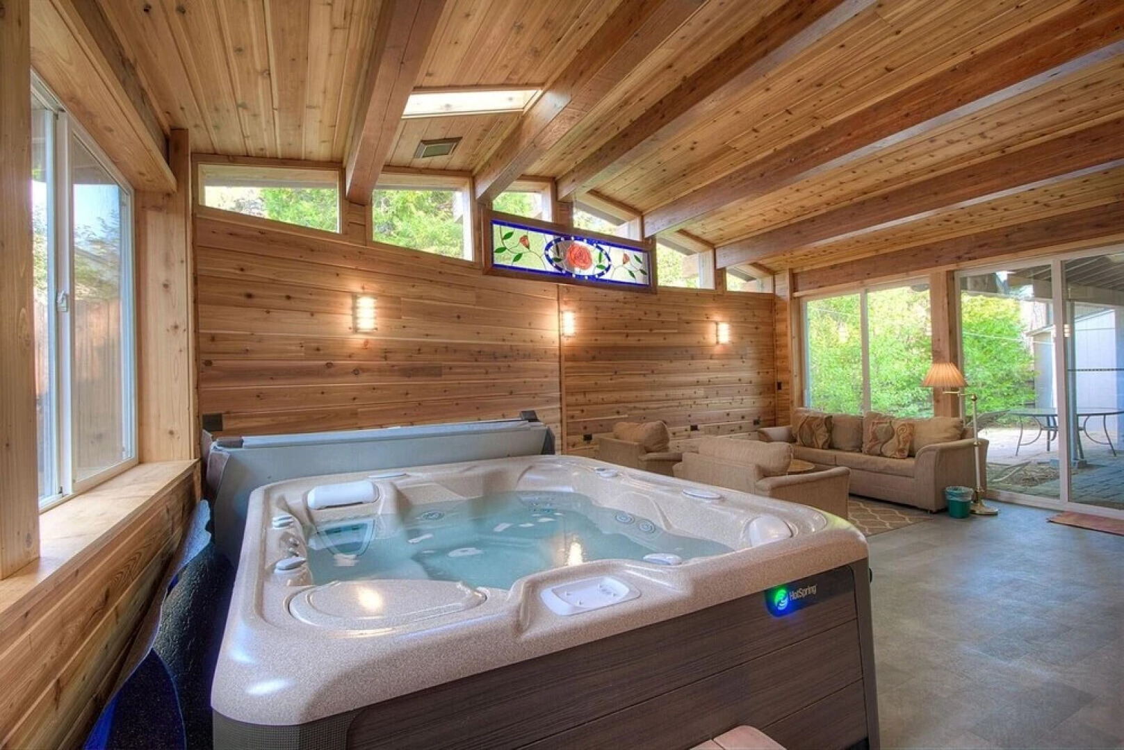 Cheyenne Chalet 4 Bedroom Home by RedAwning