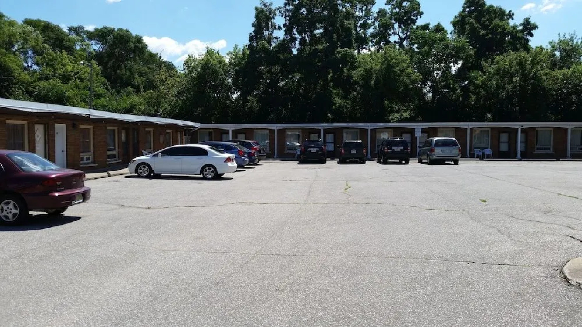 Traveller's Choice Motel