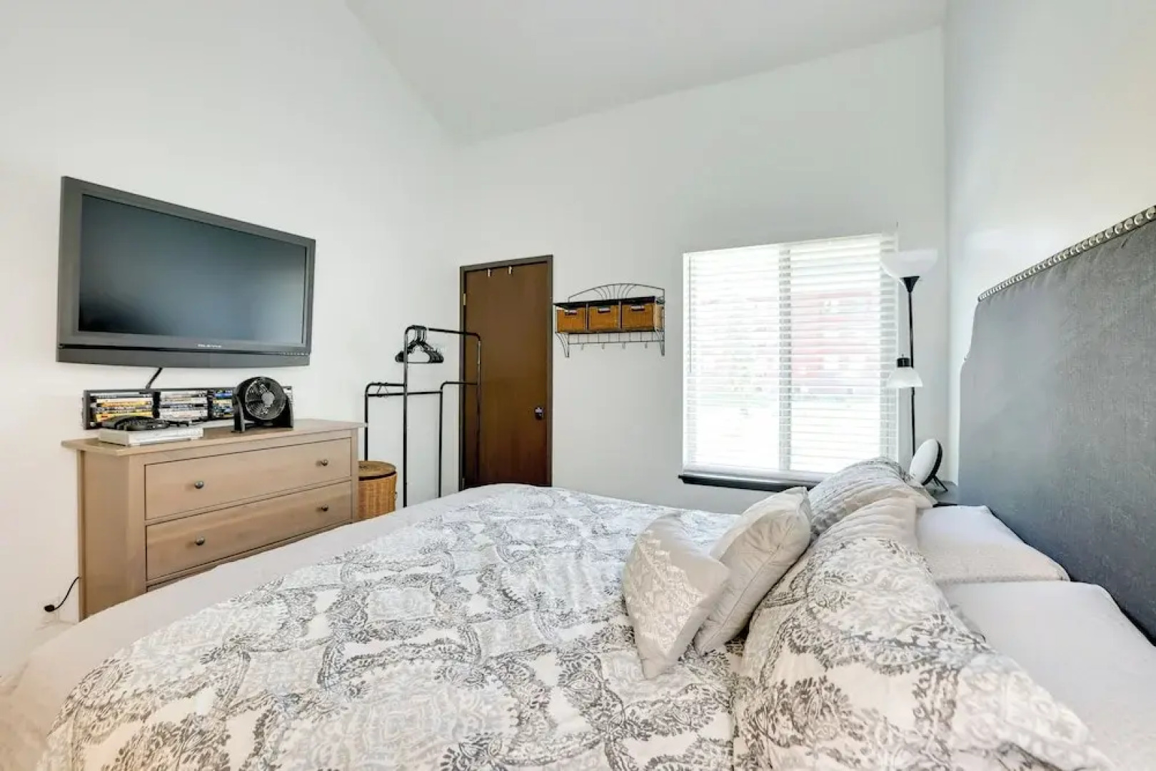 Ski-in/out Condo w/ Hot Tub Access in Brian Head!