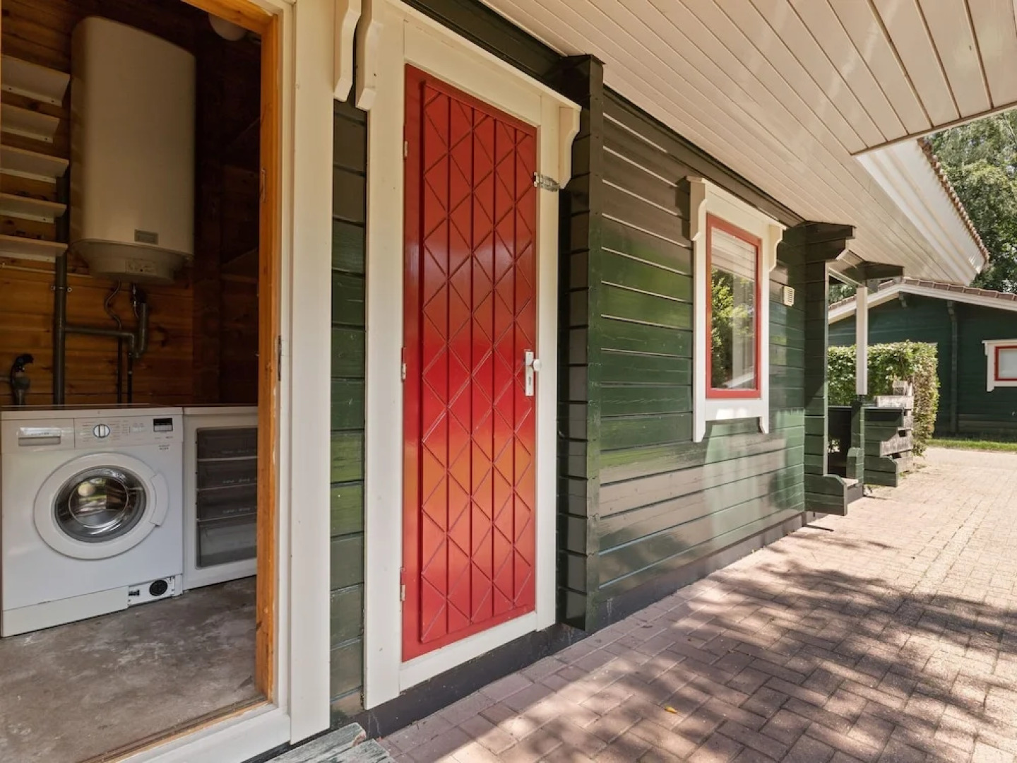 Chalet in Hulshorst Near Lake